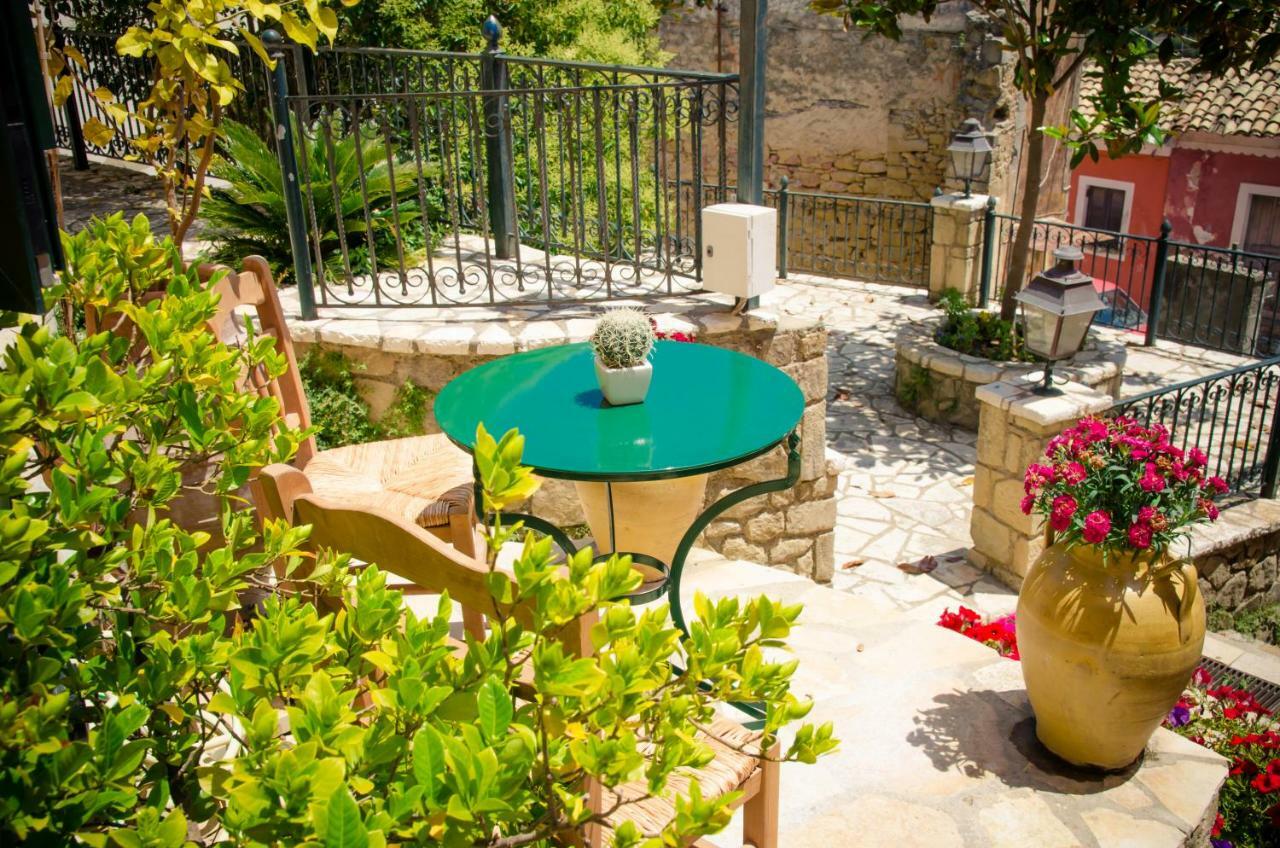 Villa Conte Rari Agios Gordios  Exterior photo